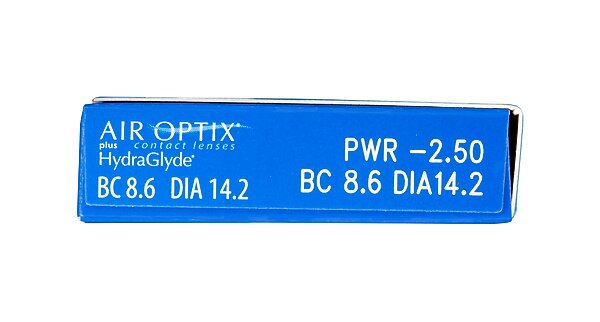 AIR OPTIX® Plus HydraGlyde® 3